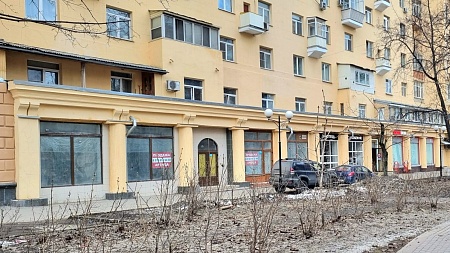 Торговое помещение в жилом массиве, м.Семёновская