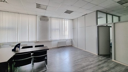 Офис с арендатором, в ЮЗАО