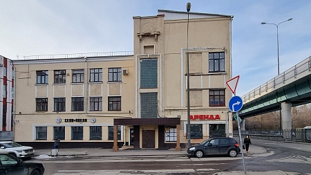 Форматный торговый блок с четырьмя входами, м. Шоссе Энтузиастов