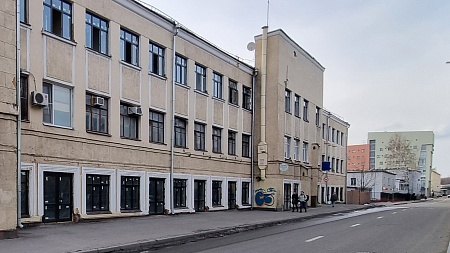 Торговый блок с тремя входами, м. Шоссе Энтузиастов