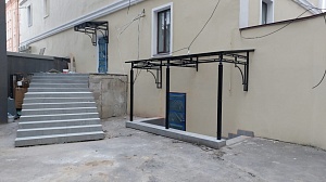 Магазин-кабе-бар на Красных воротах